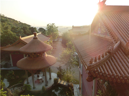 夕陽下普濟寺